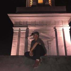 Meet your Posher, Adam